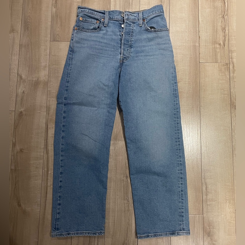 Levi's Women's Ribcage Straight Ankle Jeans